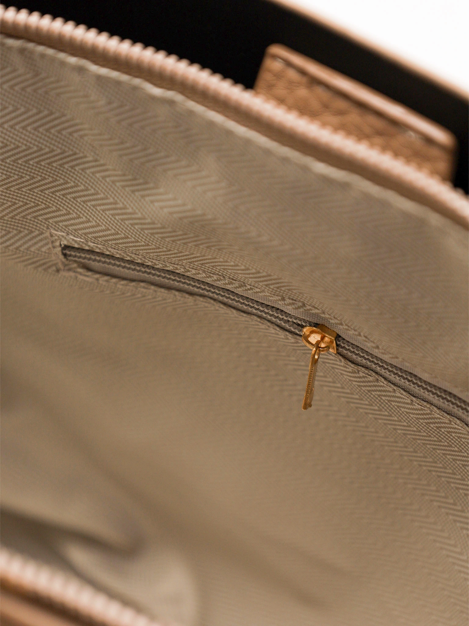 Сумка-тоут с декоративным платком в ассортименте